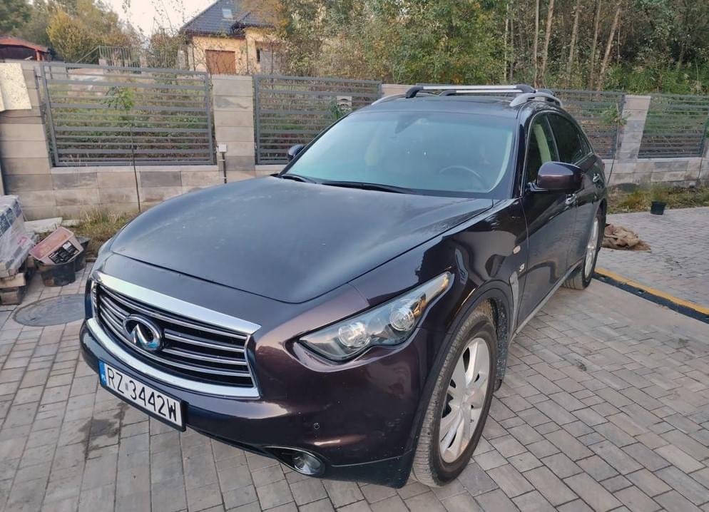 Infiniti QX70 3.7